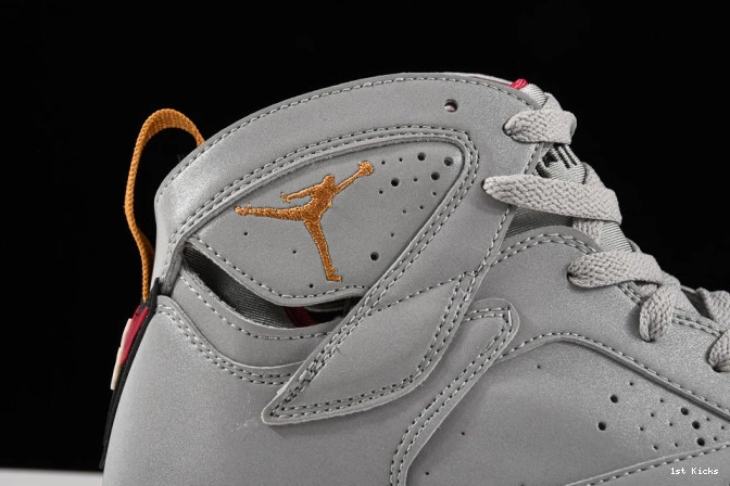 1st Kicks Cardinal 7 Reflective Jordan BV6281-006 Air 0821